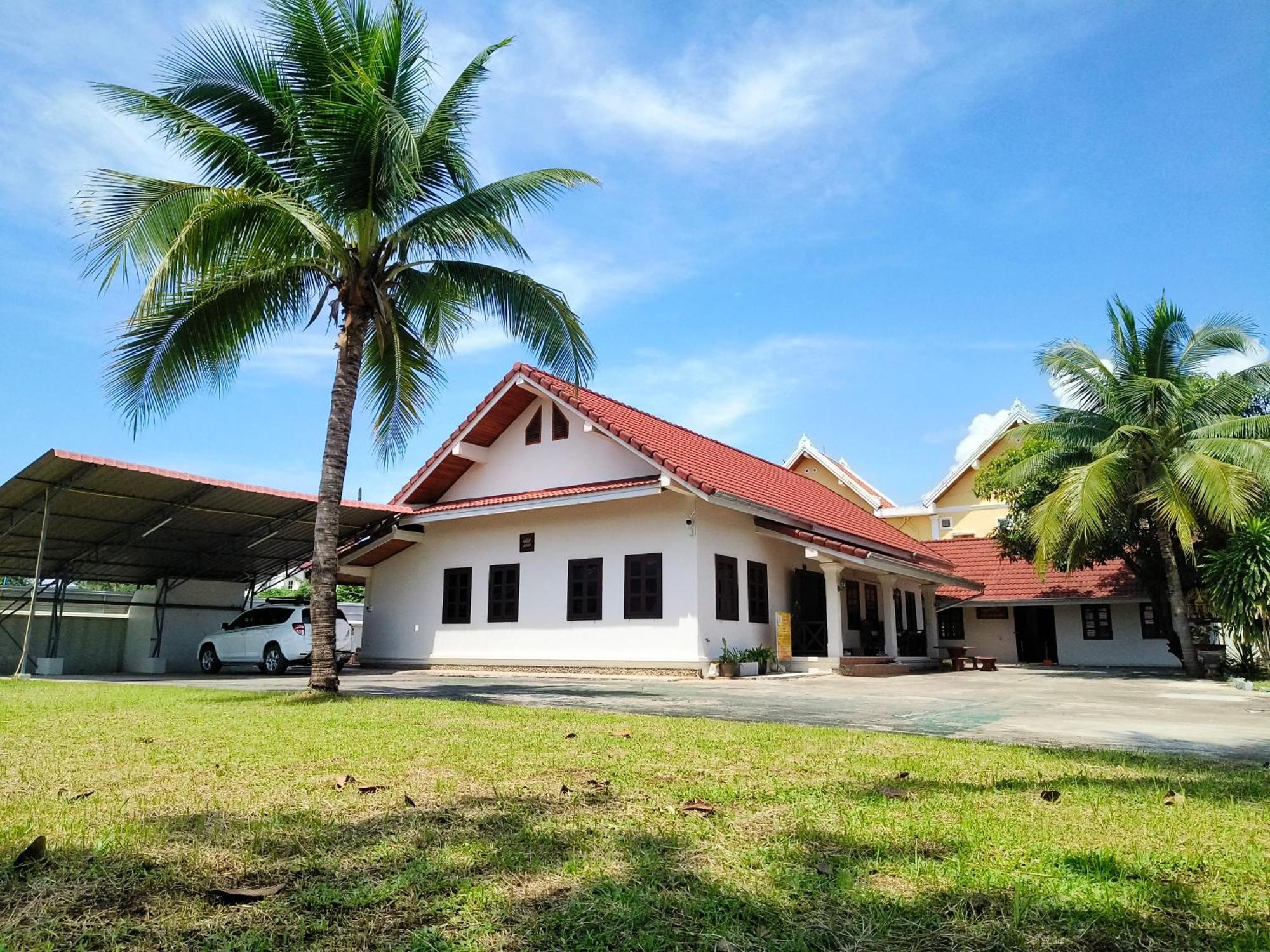 Ksana Guesthouse Luang Prabang Extérieur photo